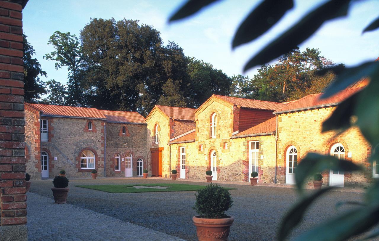 B&B Domaine De La Corbe Bournezeau Exterior photo