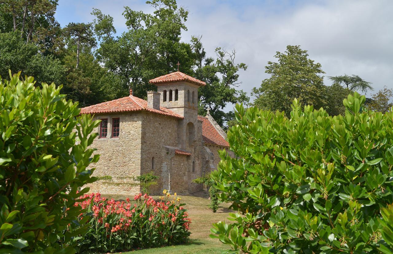 B&B Domaine De La Corbe Bournezeau Exterior photo